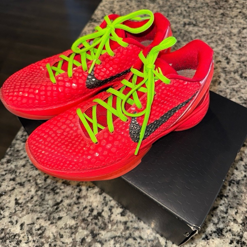 Kobe Grinch- men's 5.5